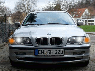 BMW320i